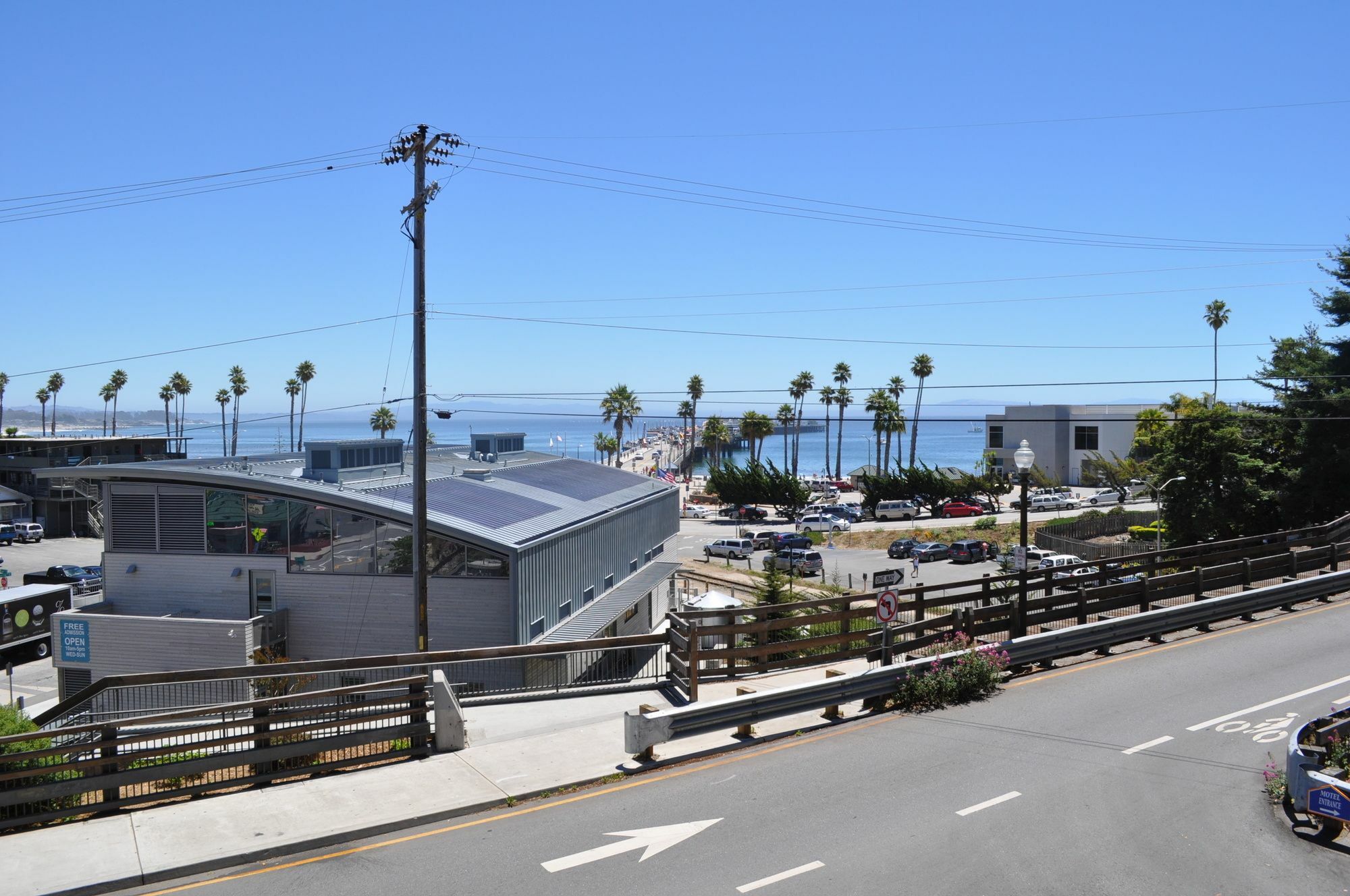 Howard Johnson By Wyndham Santa Cruz Beach Boardwalk מראה חיצוני תמונה